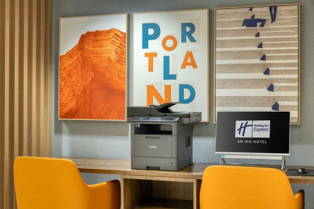 Images Holiday Inn Express & Suites Portland-Jantzen Beach by IHG
