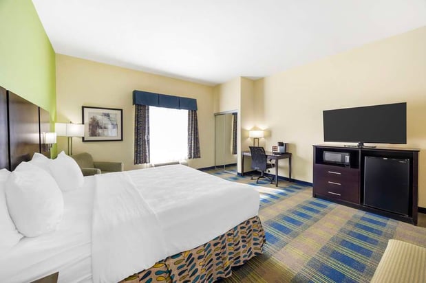 Images Best Western Plus Pratt