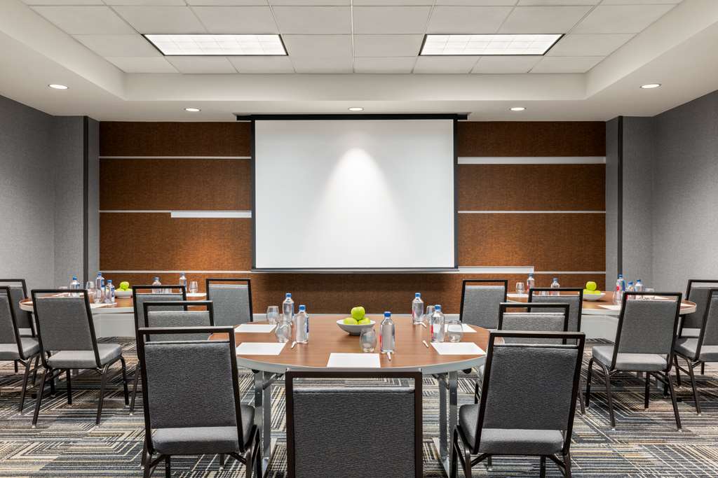 Meeting Room Homewood Suites by Hilton Washington, D.C. Downtown Washington (202)265-8000