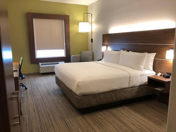 Images Holiday Inn Express & Suites Rio Grande City by IHG