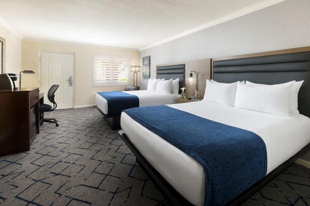 Images Scottsdale Plaza Resort