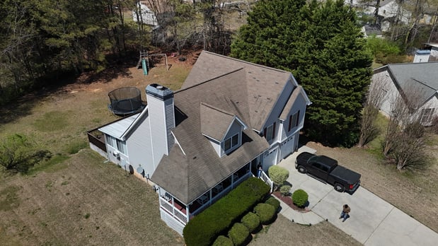 Images Valle's Roofing & Construction