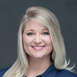 Images Amber Smith - GEICO Insurance Agent