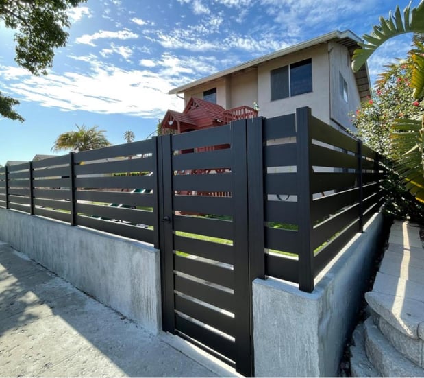 Images Practic Vinyl Fencing- Rosemead
