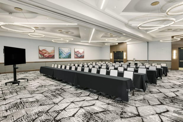 Images Crowne Plaza Lansing by IHG