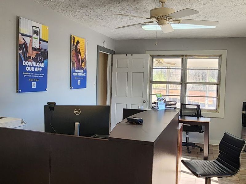 Extra Space Storage Image