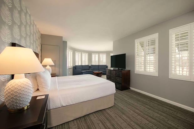 Images Jamaica Bay Inn Marina Del Rey, Tapestry Collection by Hilton