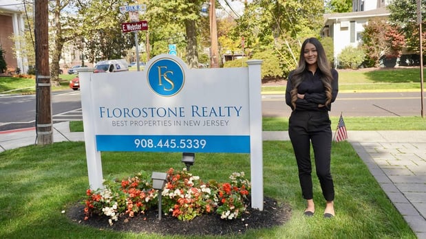Images FloroStone Realty Inc.