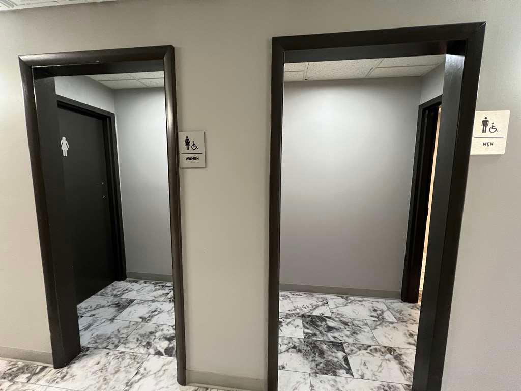 Lobby Bathrooms SureStay Plus By Best Western Hopkinsville Hopkinsville (270)874-2680