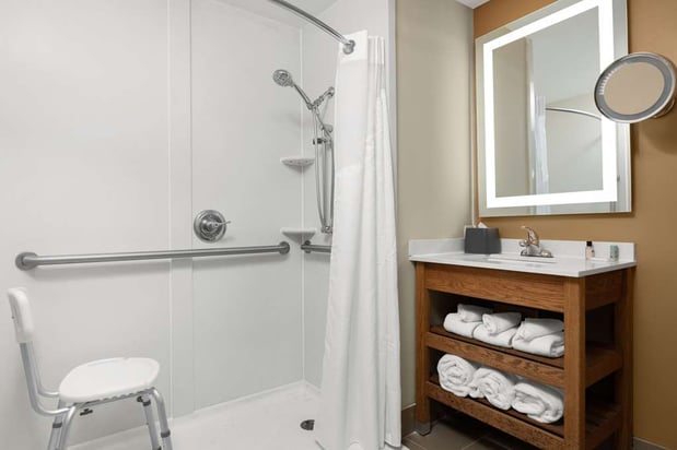 Images DoubleTree by Hilton Greensboro Airport