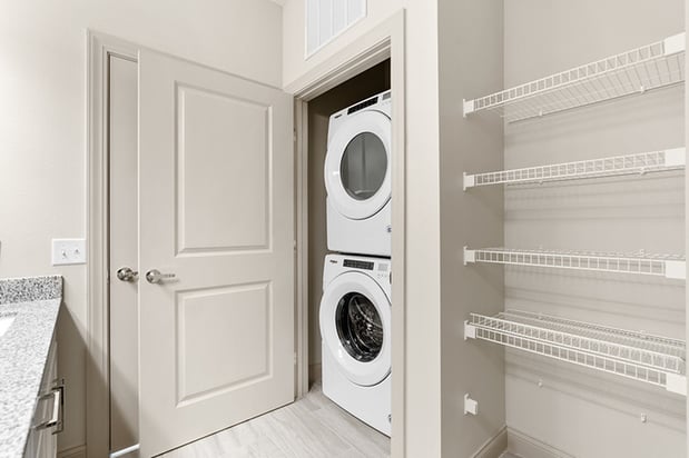 Images The Hamilton at Lakeside