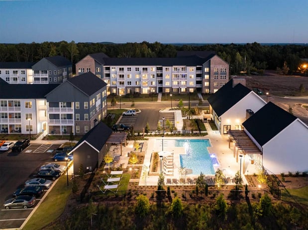 Images Advenir at Flowery Branch