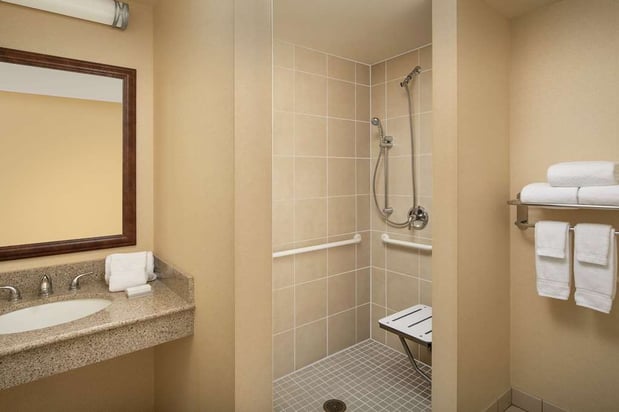 Images Hilton Garden Inn Yakima Downtown