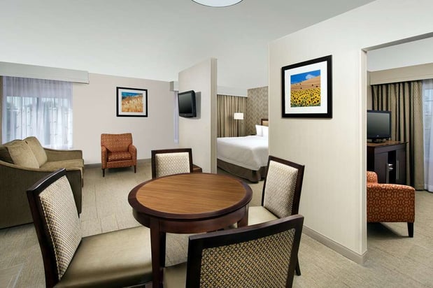 Images Hampton Inn Kansas City The Legends