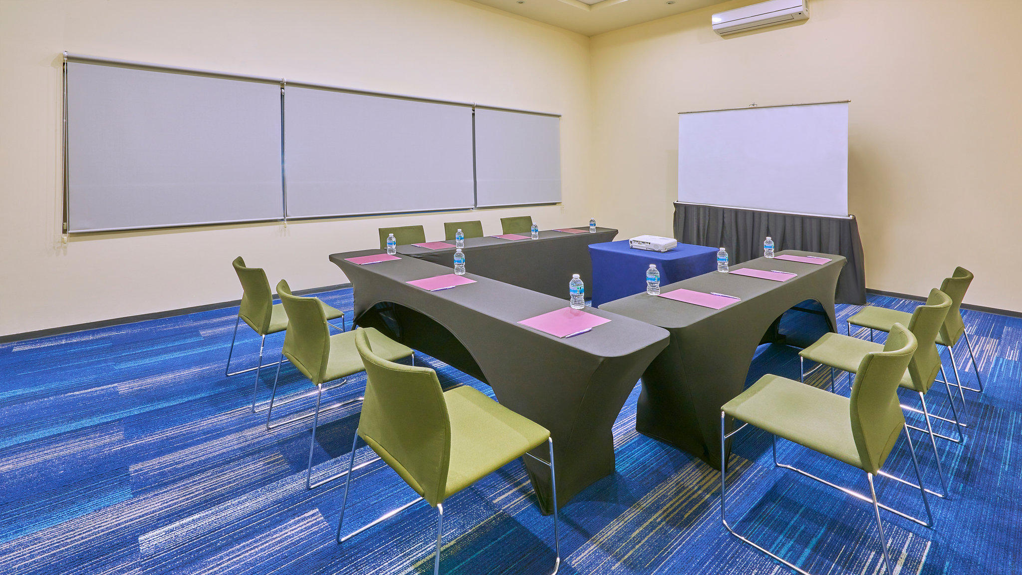 Images Holiday Inn Guadalajara Patria-Universidad by IHG