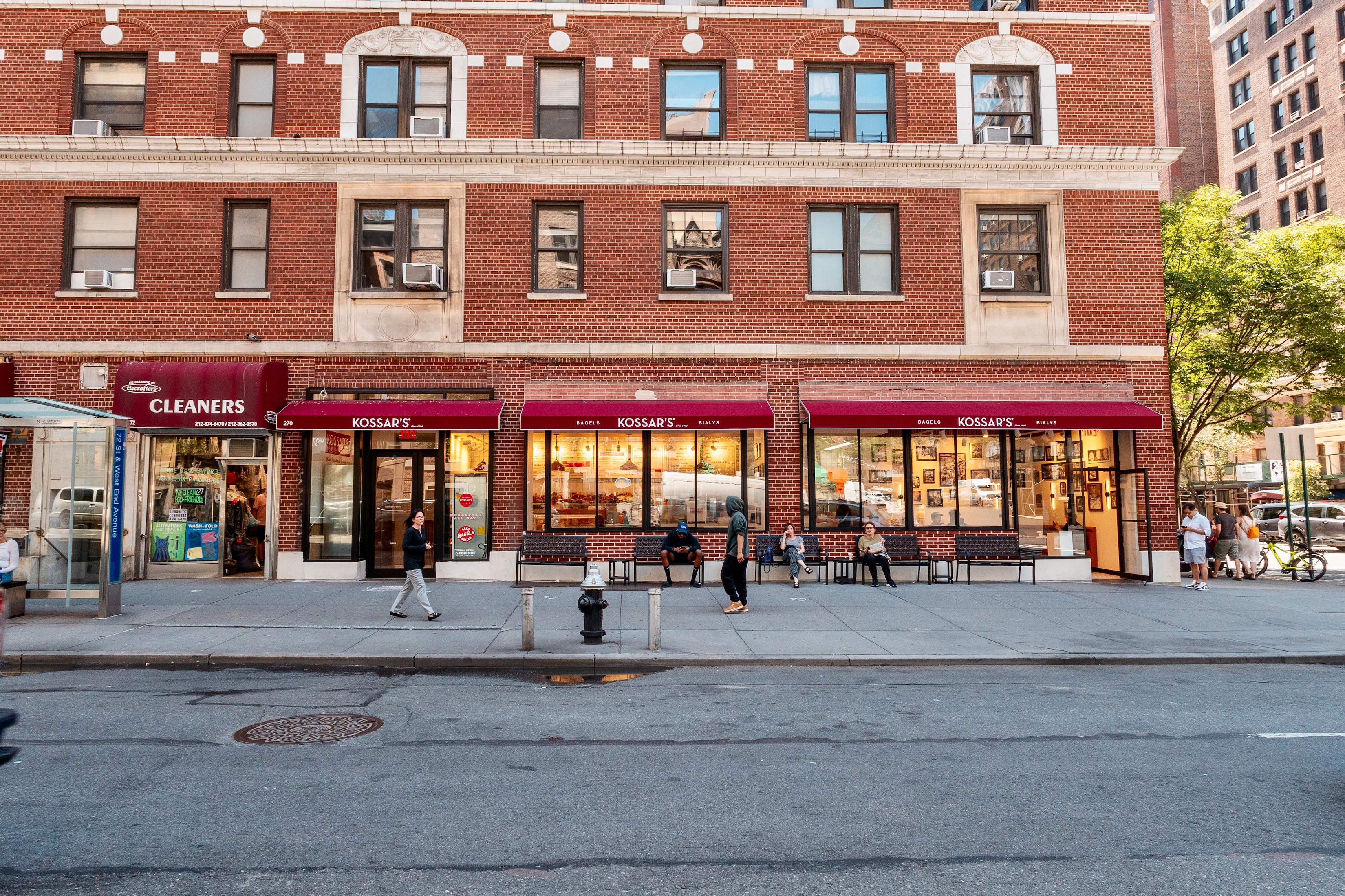 270 W 72nd St