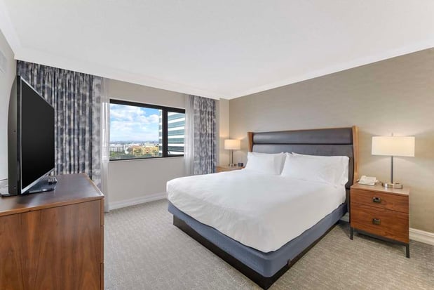 Images Embassy Suites by Hilton Anaheim Orange