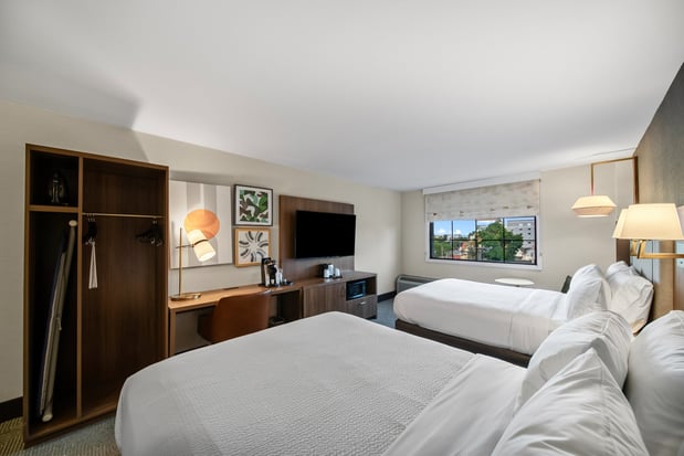 Images Holiday Inn Niagara Falls State Park Entry by IHG