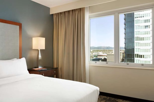 Images Embassy Suites by Hilton Denver Downtown Convention Center