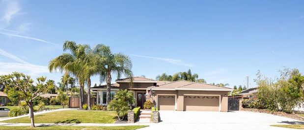 Images Amber Hom Realm Real Estate
