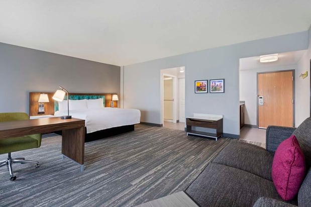 Images Hampton Inn & Suites Tampa East (Casino Area)