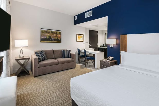 Images Embassy Suites by Hilton College Station