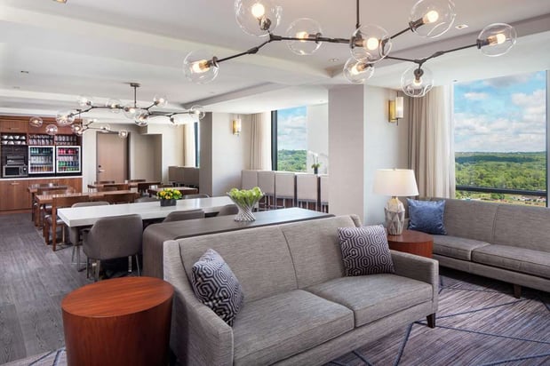 Images Hilton Rochester Mayo Clinic Area