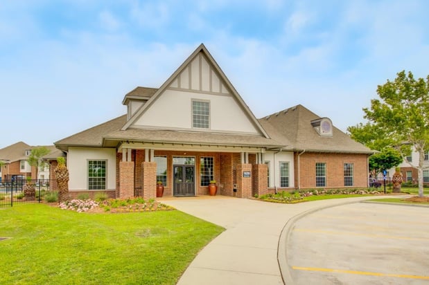 Images Chateau Mirage Apartment Homes