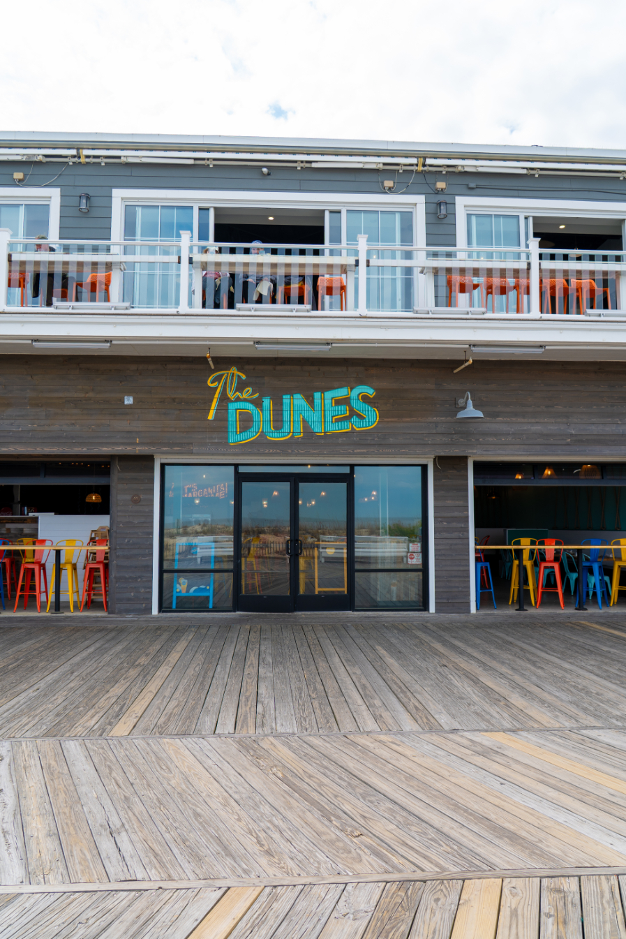The Dunes Rehoboth Beach offers a relaxed, convenient stay near the Delaware beaches, with easy access to Rehoboth Beach, Dewey Beach, the boardwalk, restaurants, shopping, and coastal attractions.