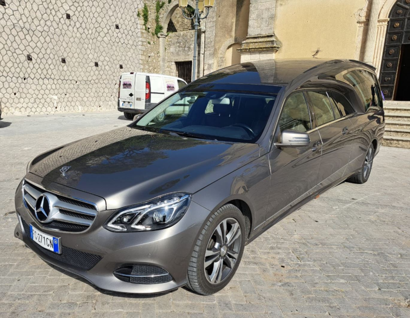 Images Agenzia Funebre Maria Ss. dei F.lli Grisafi