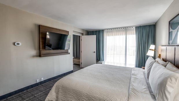 Images Staybridge Suites Dallas Market Ctr Love Field by IHG