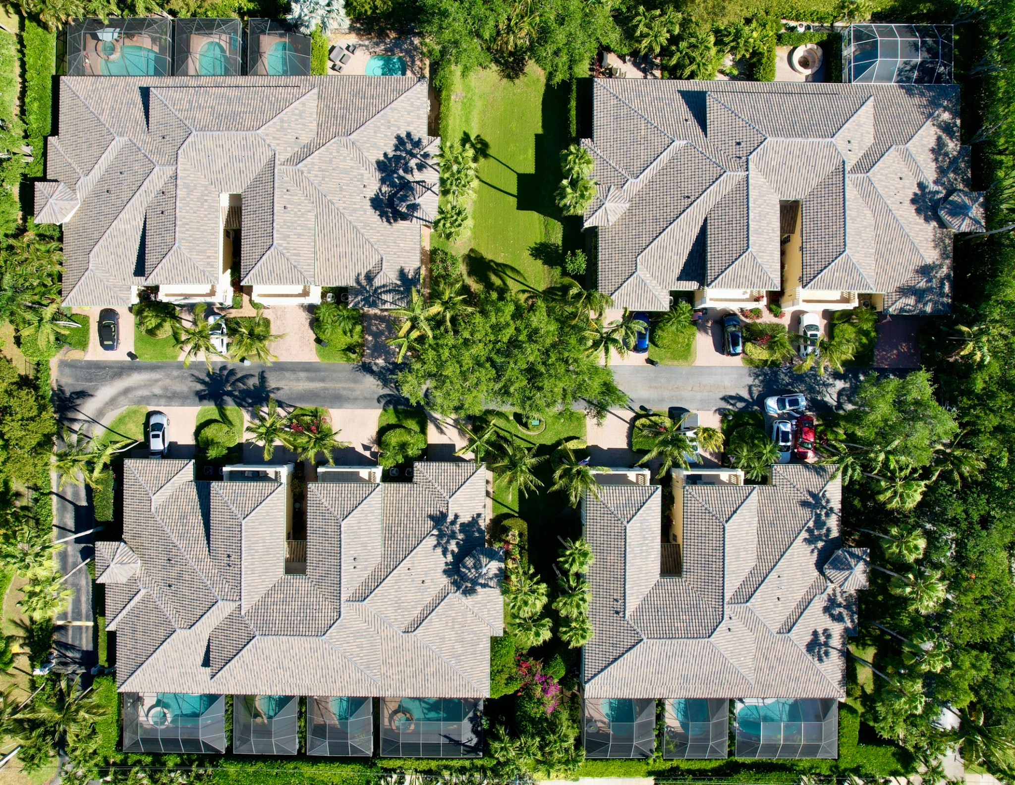 We replaced the roofs on all 4 buildings in this complex. We installed a barrel tile from Eagle called Concord Blend.