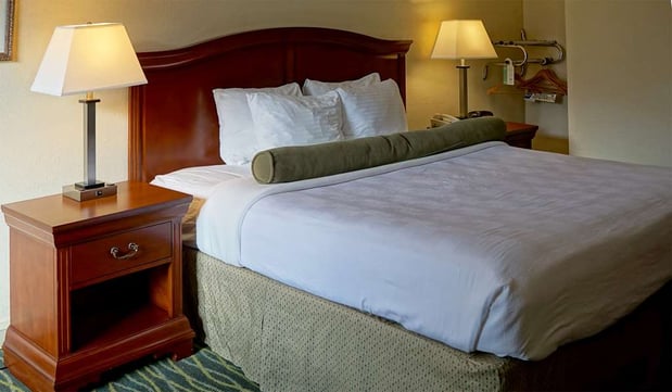 Images Best Western Point South