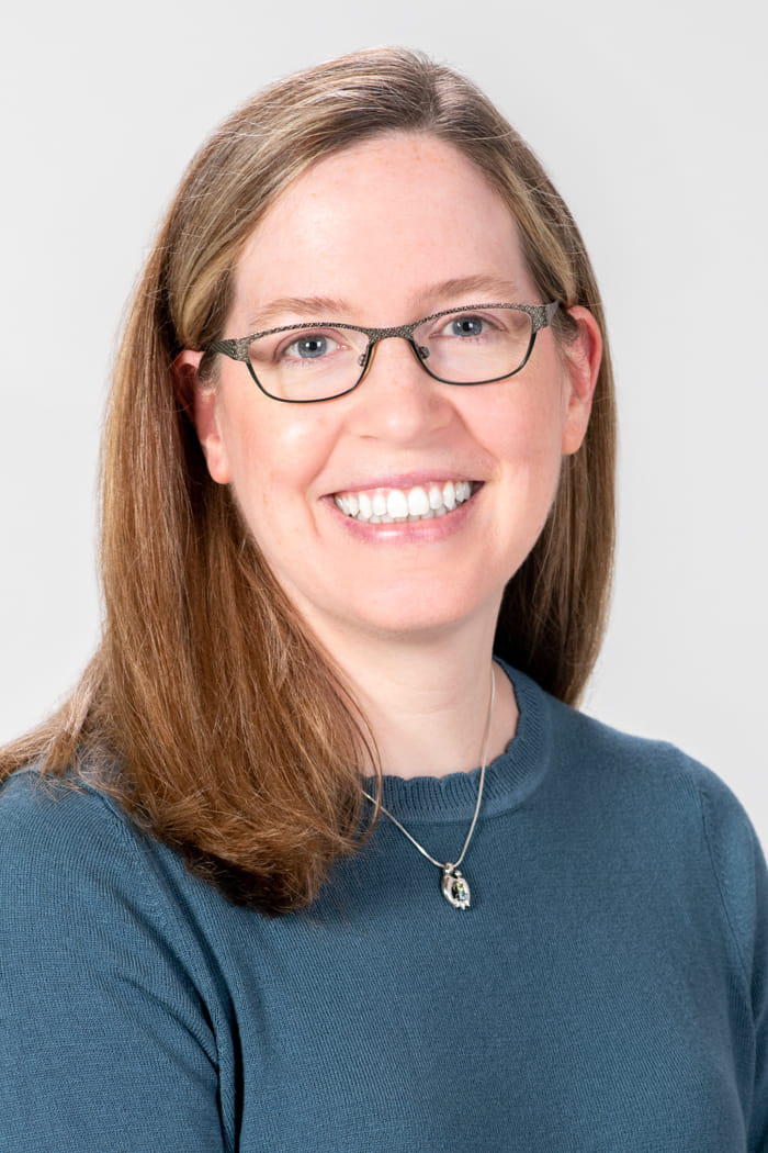 Dr. Amanda R. Lloyd, MD