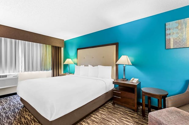 Images Best Western Baraboo Inn