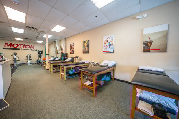 Images MOTION Sports Medicine - Monroe West
