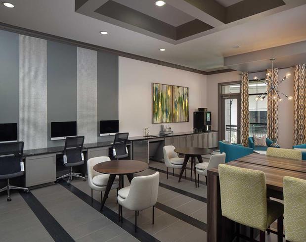 Images Elle of Buckhead Apartments