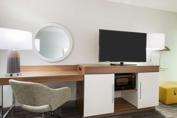 Images Hampton Inn & Suites Atlanta Buckhead Place