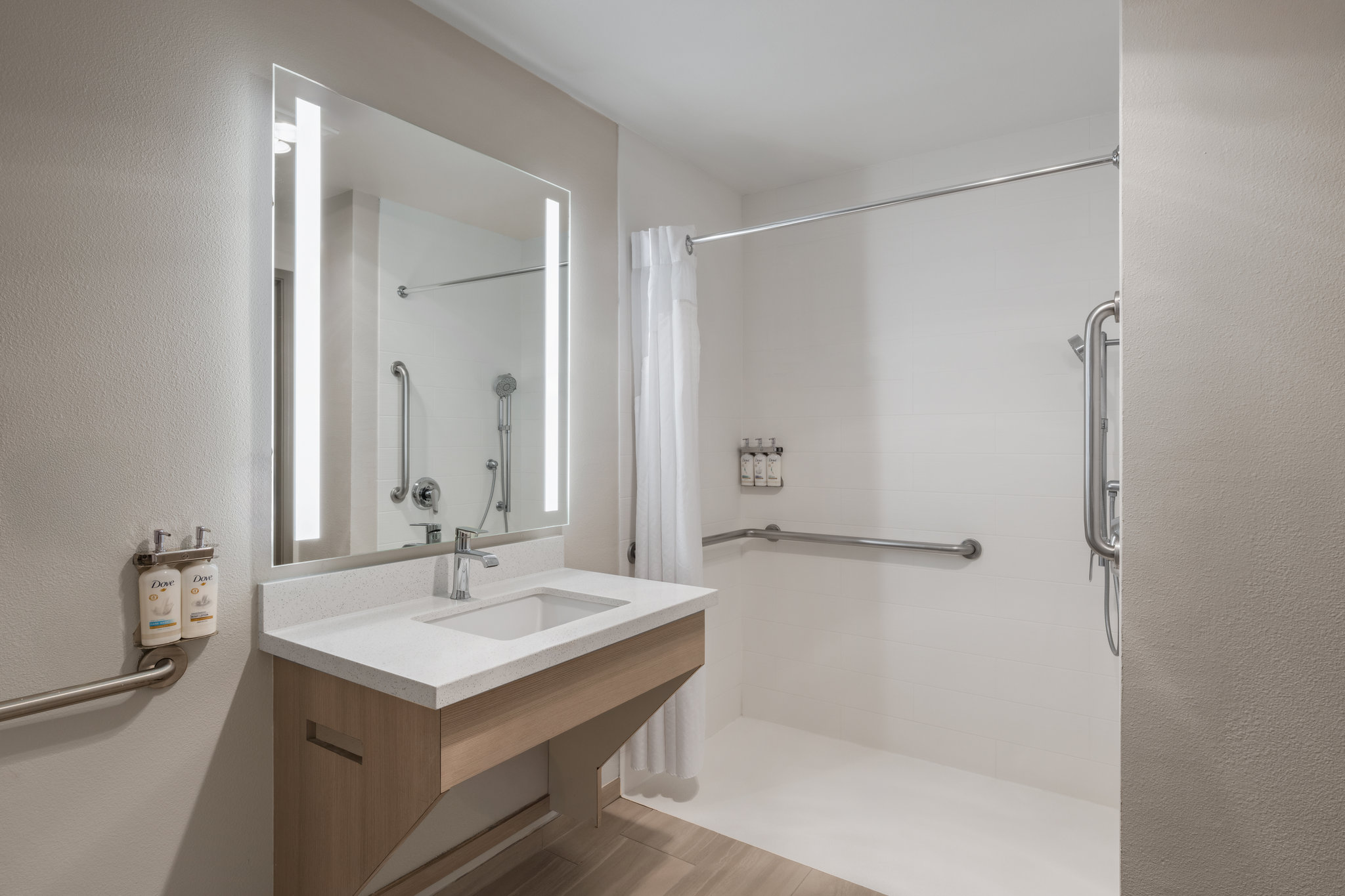Holiday Inn Express & Suites Paso Robles by IHG Image