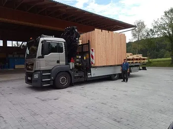 Abbundzentrum Aichinger Zimmerei und Holzbau, Unter der Burg 17 in Zell