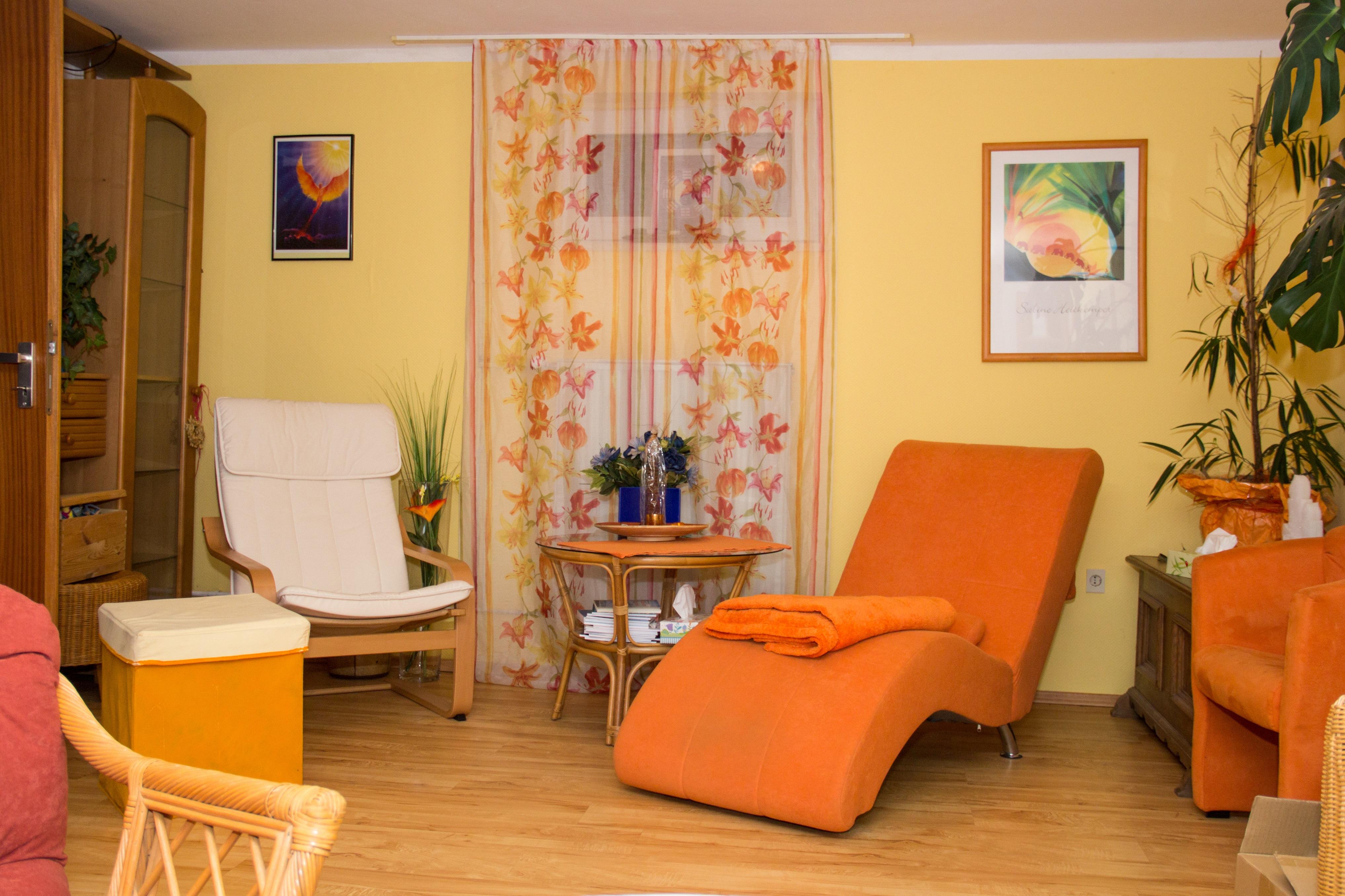 Heilpraktikerin für Psychotherapie & Hypnosepraxis Gabriele Harder, Dahlienweg 3 in Boffzen