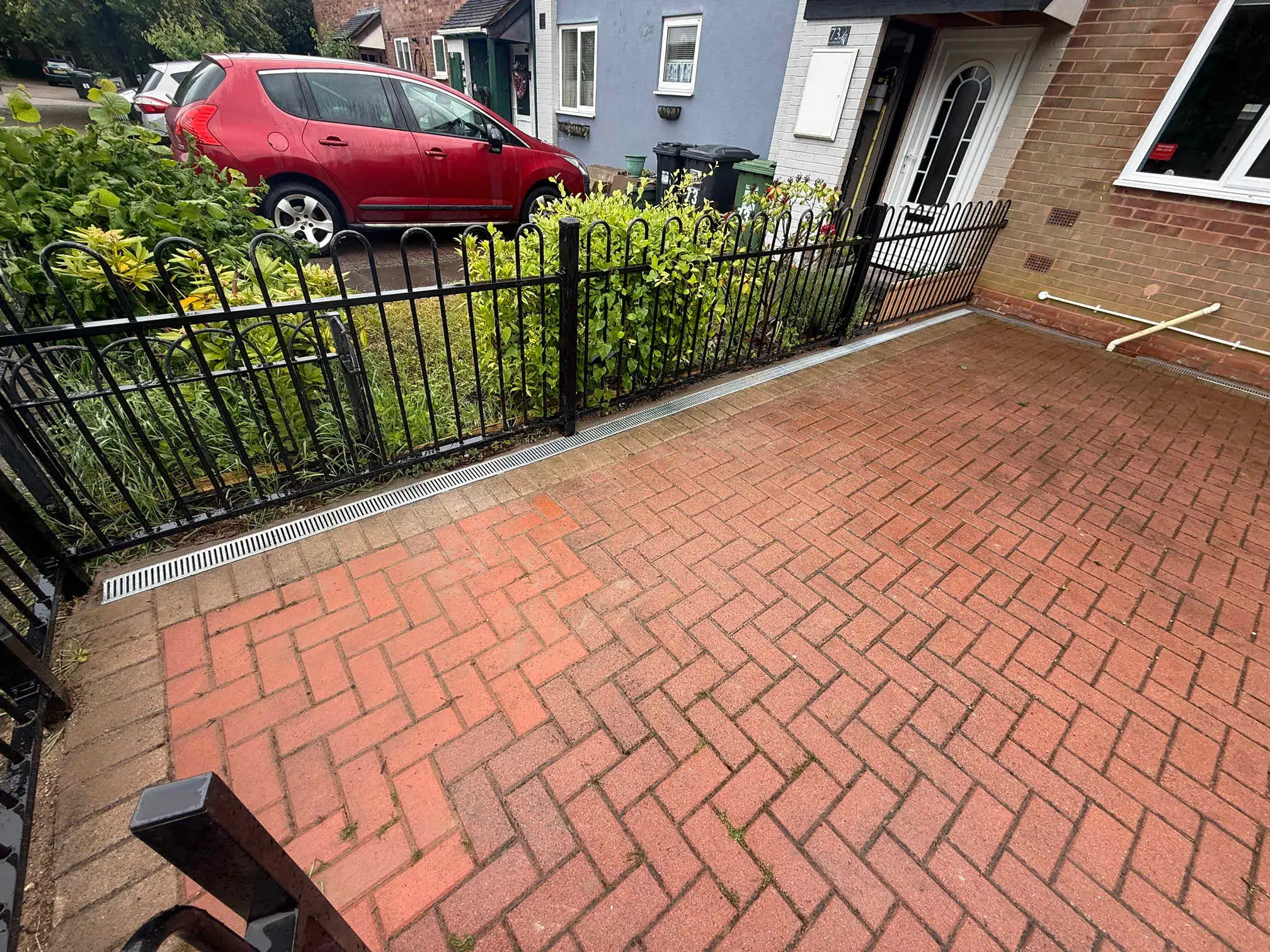 Images Dickens Heath Paving