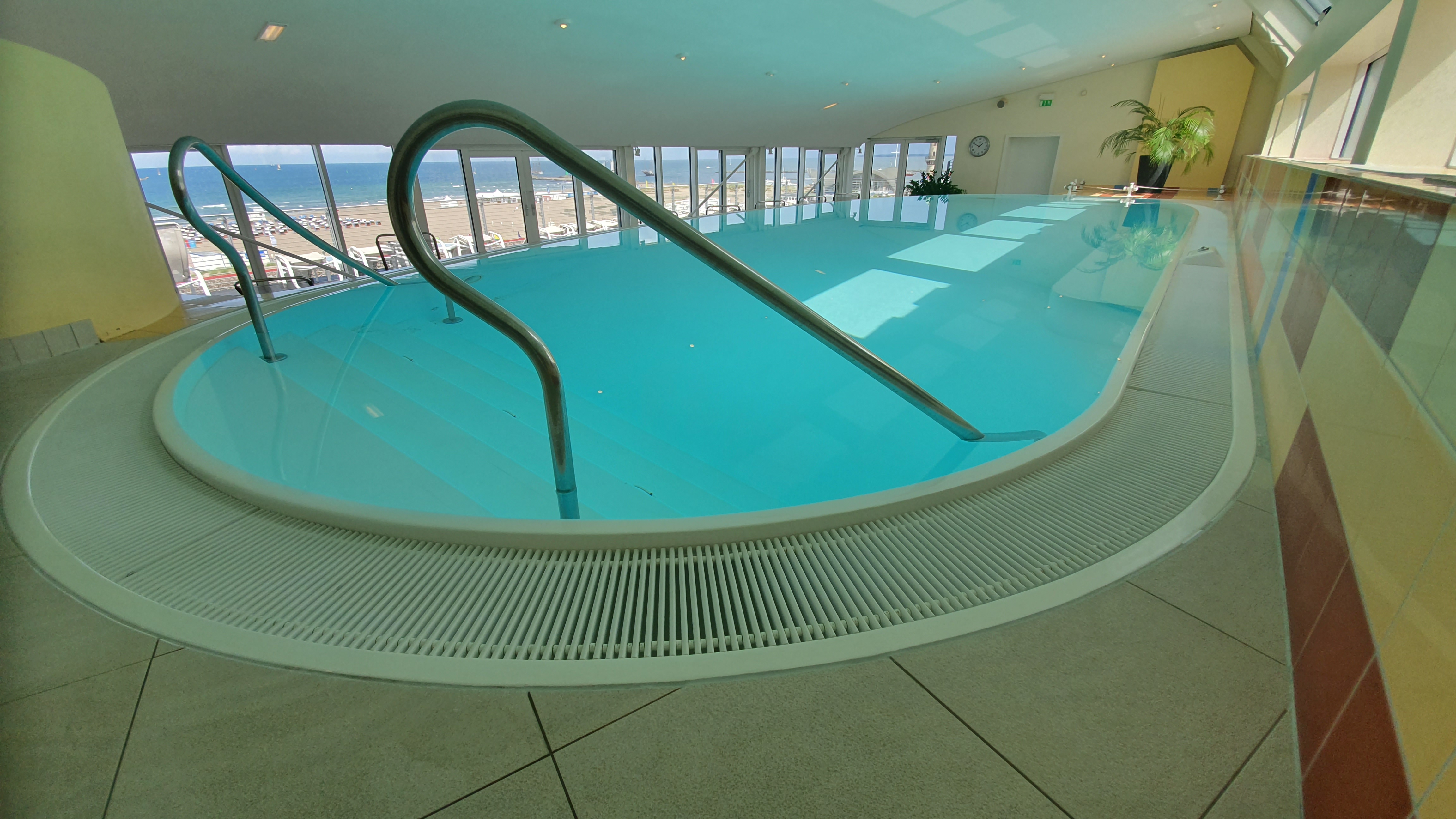 Strand-Hotel Hübner, Seestraße 12 in Rostock-WarnemündeWarnemünde
