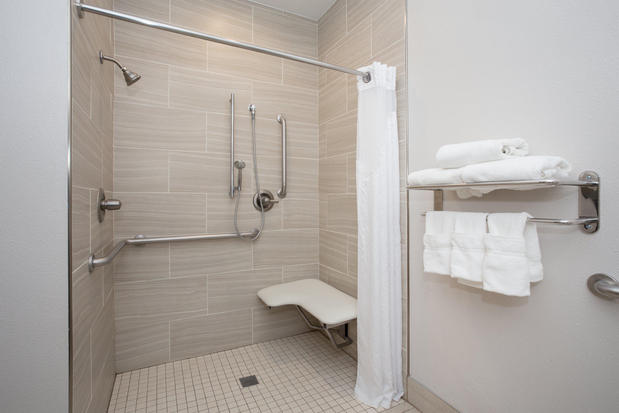 Images Holiday Inn Express & Suites Amarillo by IHG
