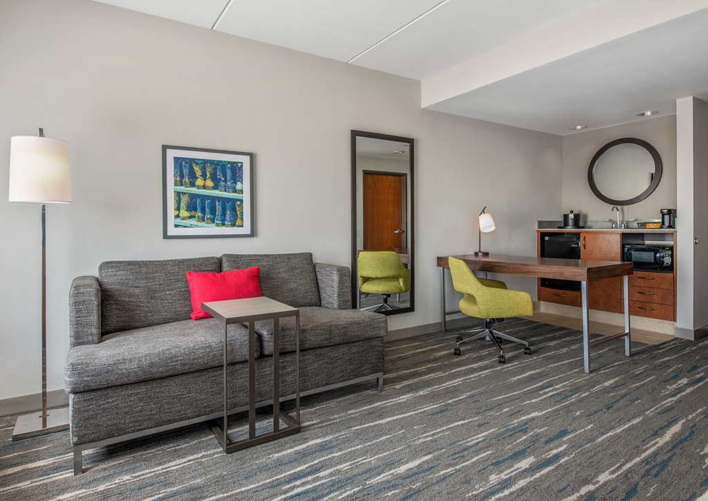 Guest room
