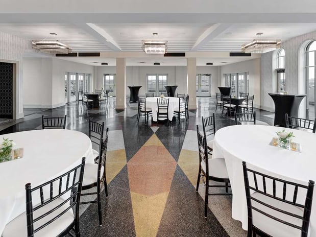 Images Tulsa Club Hotel, Curio Collection by Hilton
