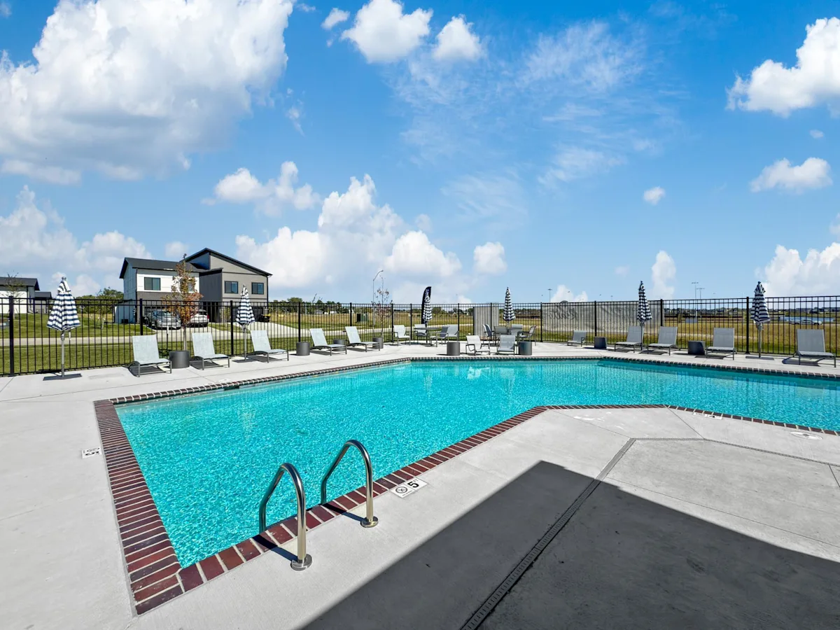 Swimming Pool with Sun Deck