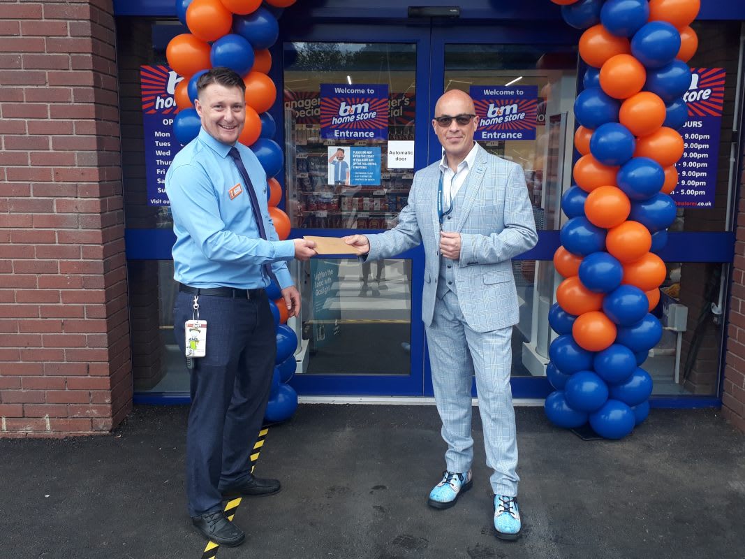 Store staff at B&M's new store in Kidderminster were delighted to welcome Local Hero Dale Preece-Kelly, who started a community support group in Kidderminster in the wake of the Covid pandemic. Mr Preece-Kelly received £250 worth of B&M vouchers as a than