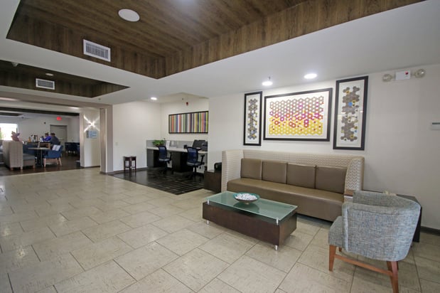 Images Holiday Inn Express & Suites Greensboro-East by IHG