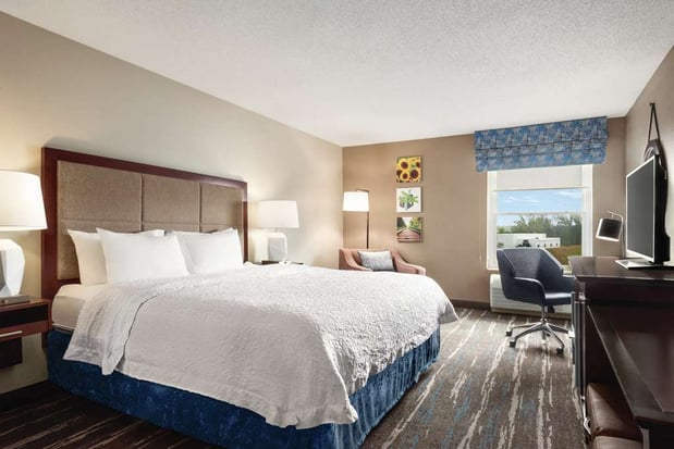 Images Hampton Inn & Suites Ft. Wayne-North